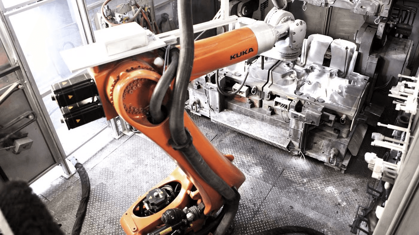 Proximity sensor and reflectors cleared of fume residue