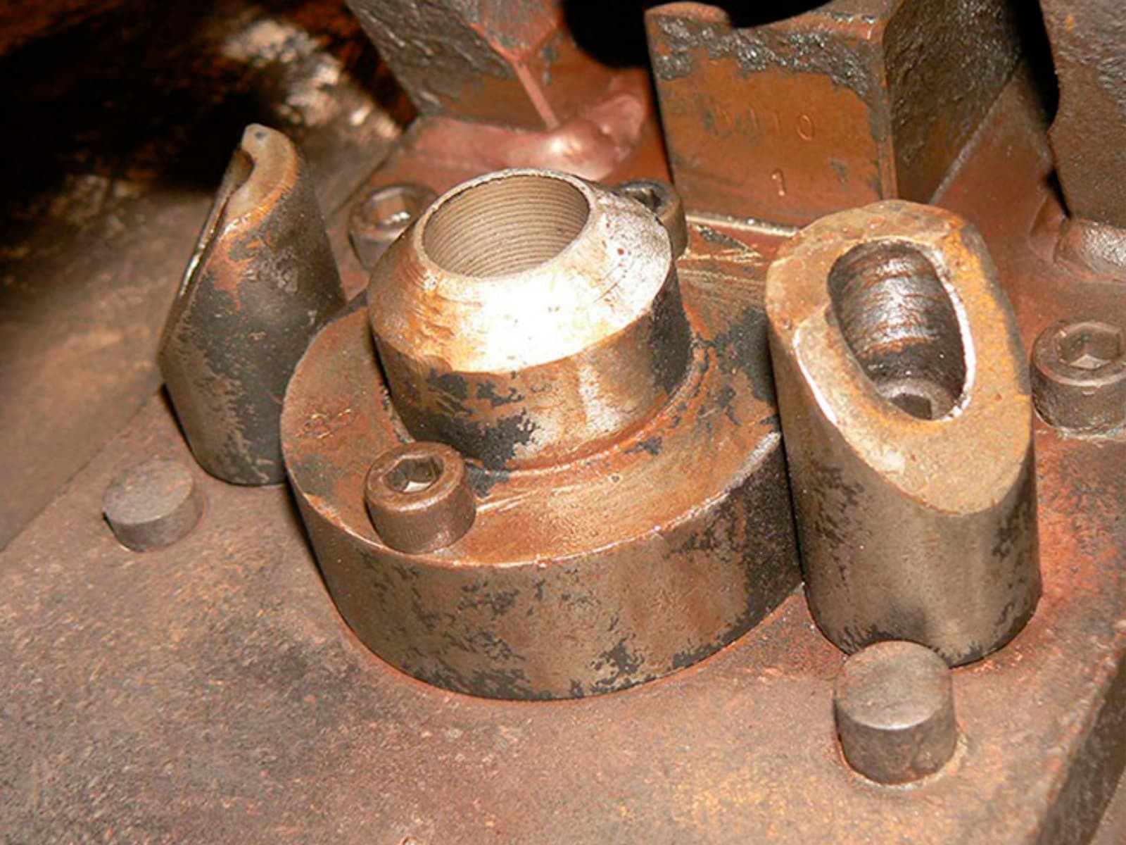 Automotive part after dry ice blasting
