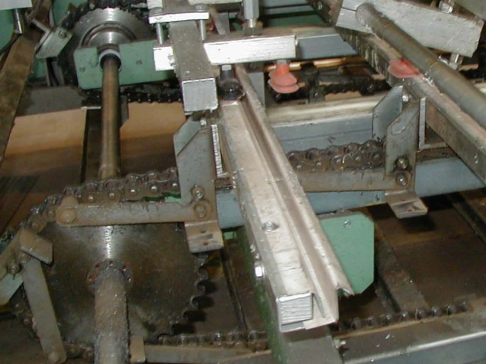 Food production equipment before and after dry ice blasting